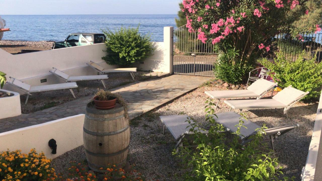B&B La Goletta Di Salina Санта-Маріна-Саліна Екстер'єр фото