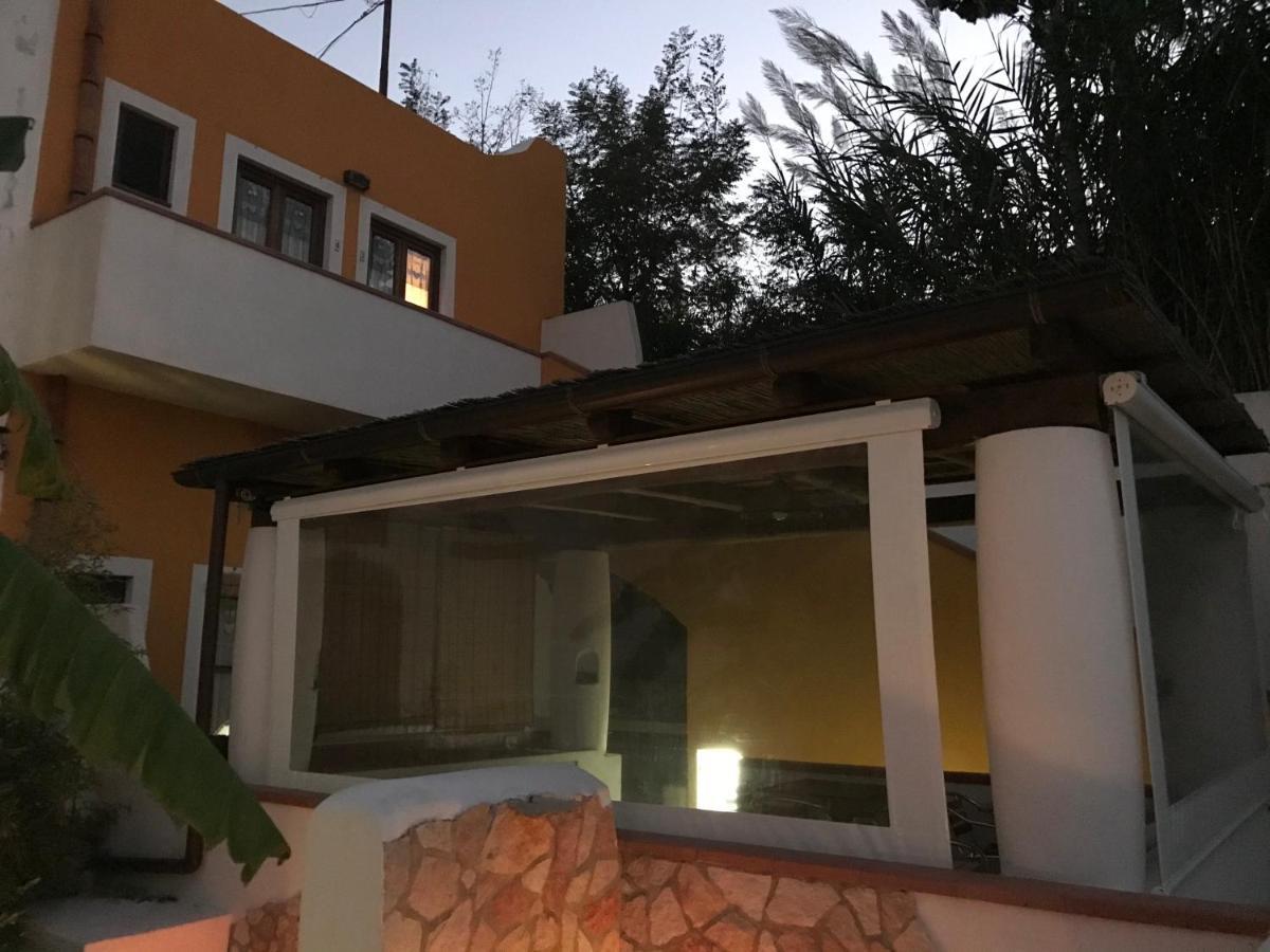 B&B La Goletta Di Salina Санта-Маріна-Саліна Екстер'єр фото